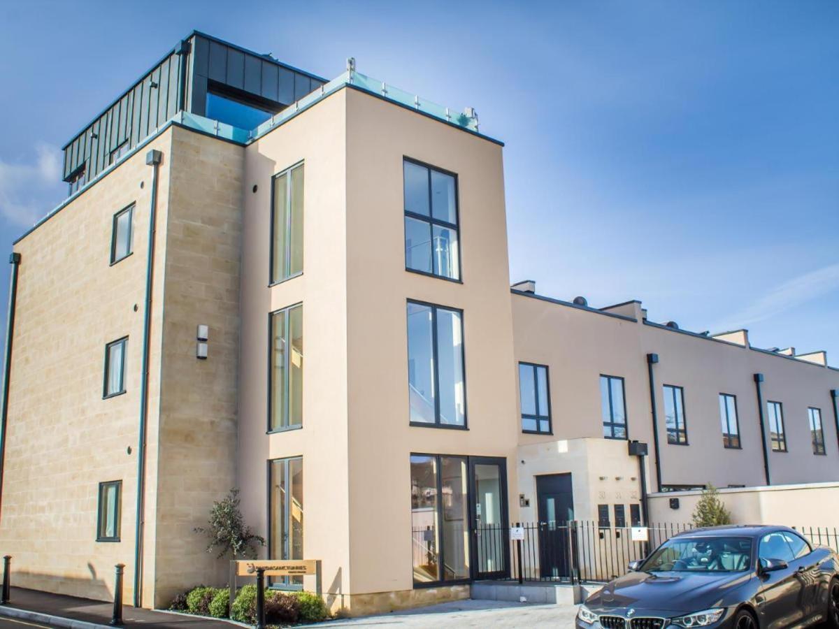Stylish And Central Two Bedroom & Two Bathroom Apartment With Free Parking Exterior foto